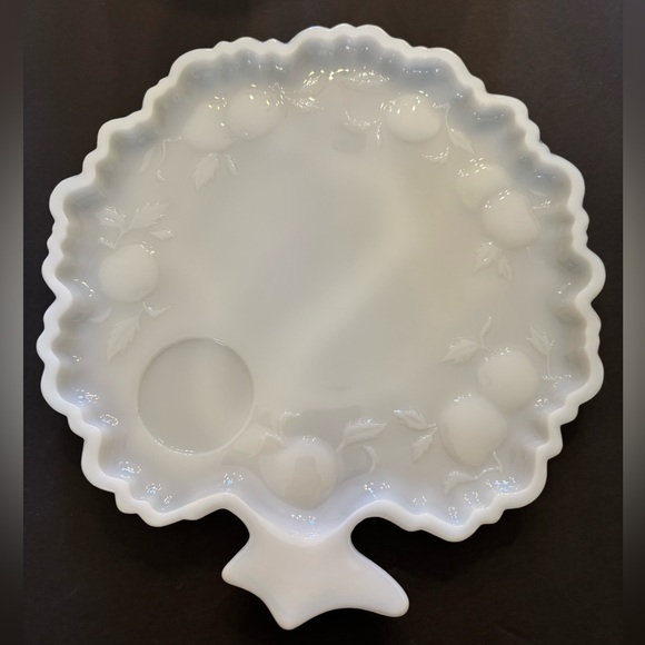 Vintage Hazel Atlas Opaque Milk Glass Tree of Life Plates & Cups 16 pieces - Picture 5 of 10